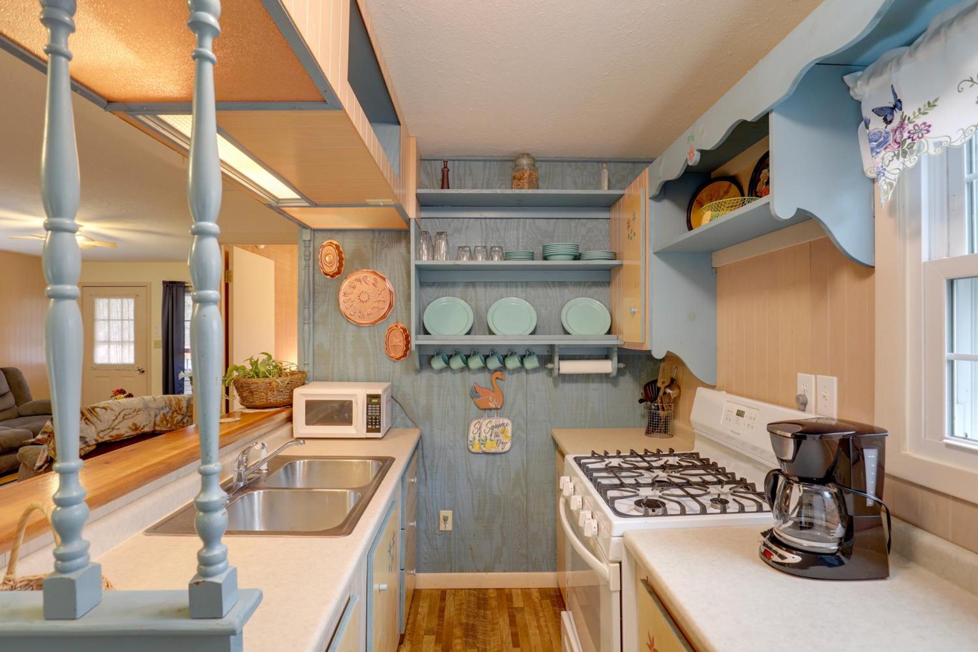 Riverfront Hot Springs Cabin With Private Hot Tub! Esterno foto